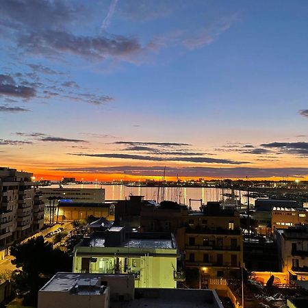 Faro Sul Mare Luxury Apartment - Zona Fiera Bari Exterior foto